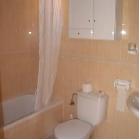 Con Piscina R46 By Novadesta Puerto Marino